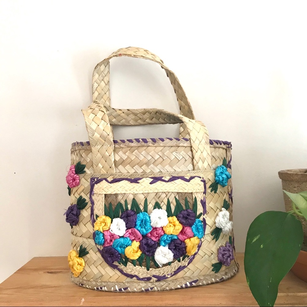 Wicker basket purse
